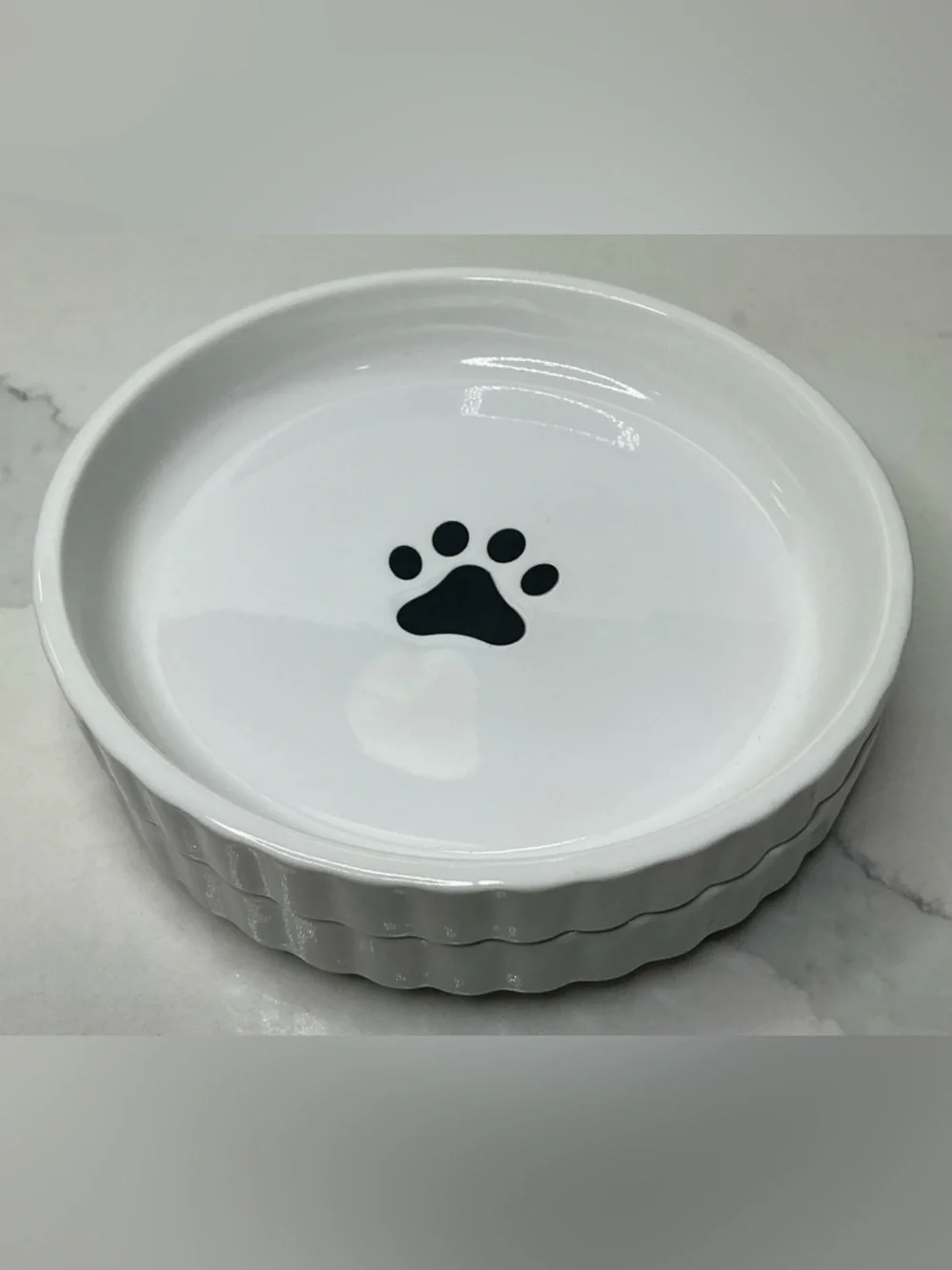 2 Signature Pet Food Tray Trends white w/ Paw Print 1” Tall Rim New